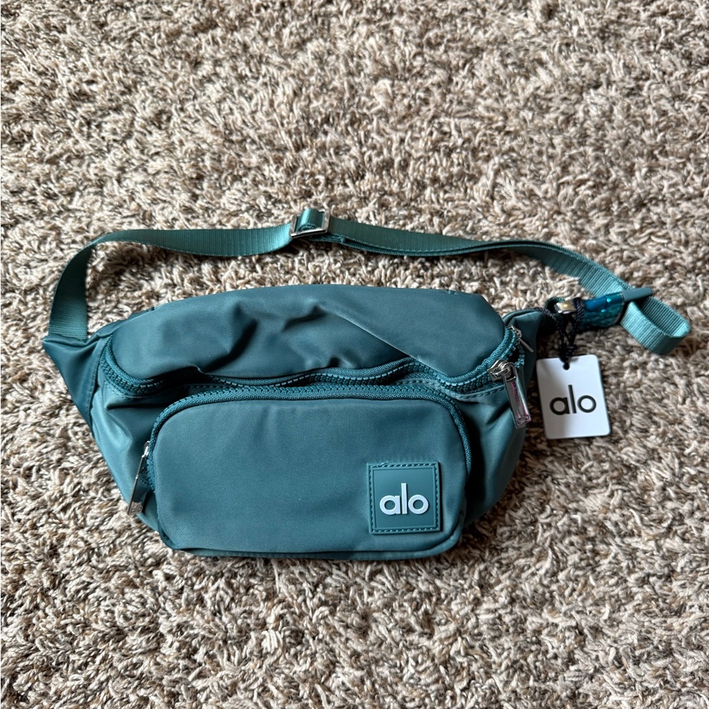 Al Yoga Winter Ivy Belt Bag